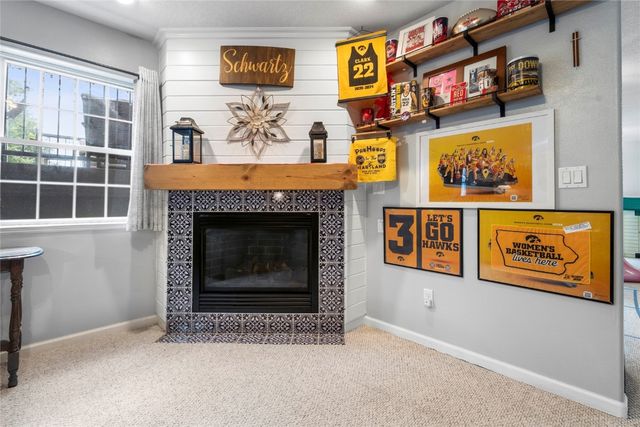 523 E Terrace Drive, Center Point, IA 52213