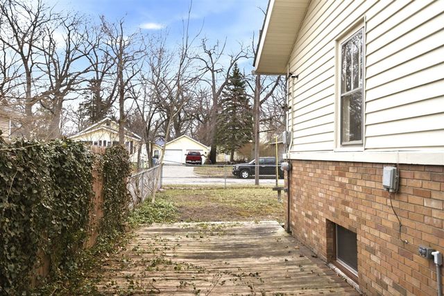 16 E Cleveland Avenue, Muskegon, MI 49444