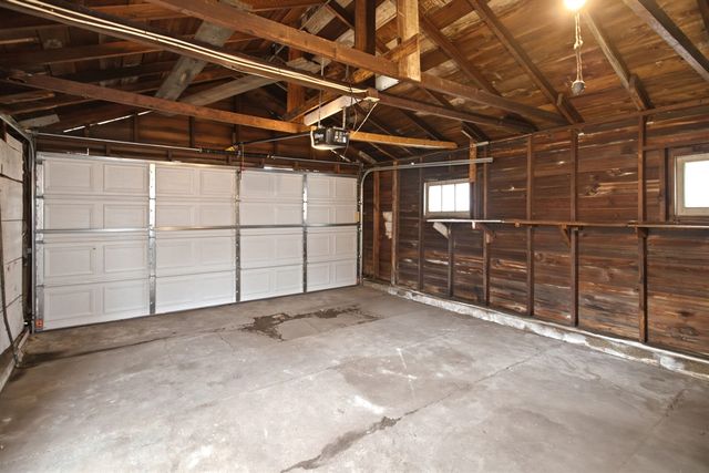 16 E Cleveland Avenue, Muskegon, MI 49444