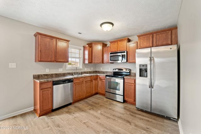 331 Kingston Road, Jacksonville, NC 28546