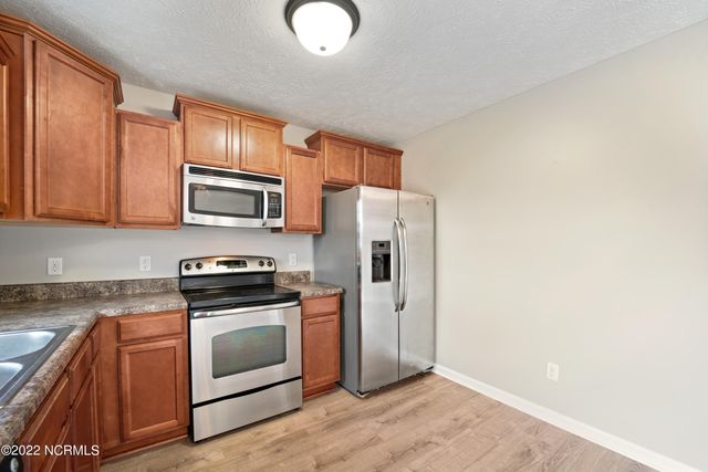 331 Kingston Road, Jacksonville, NC 28546