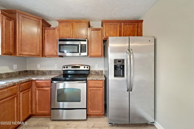 331 Kingston Road, Jacksonville, NC 28546