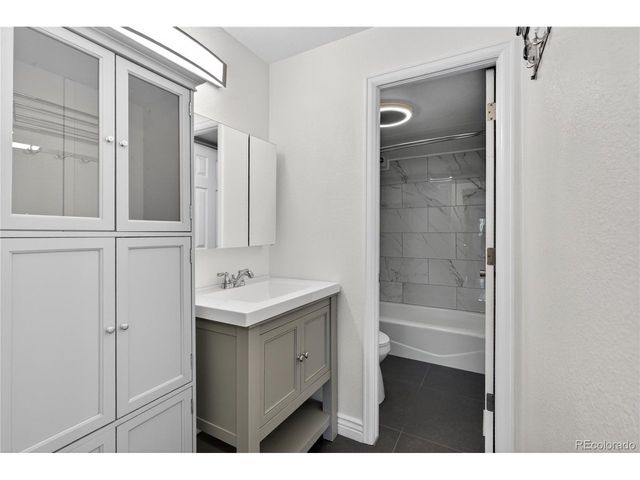 6680 E Mississippi Ave 7, Denver, CO 80224