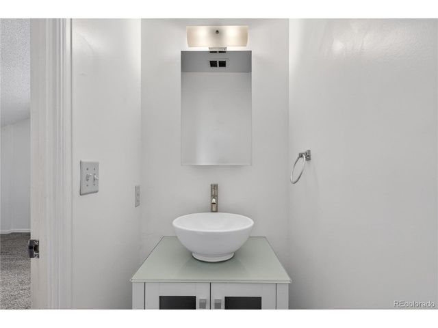 6680 E Mississippi Ave 7, Denver, CO 80224