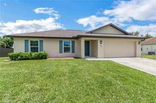 2921 NE 6th PL, Cape Coral, FL 33909