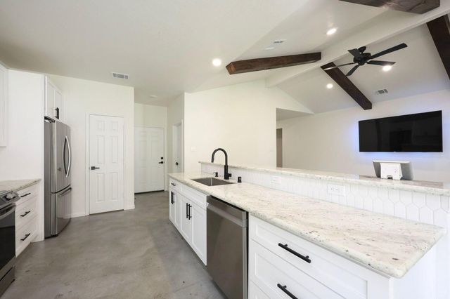 707 Magnolia Point Drive, Huffman, TX 77336