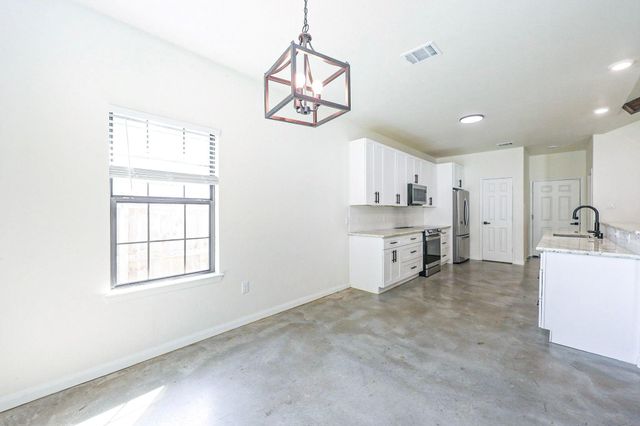 707 Magnolia Point Drive, Huffman, TX 77336