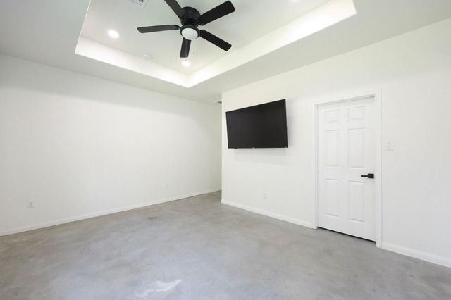 707 Magnolia Point Drive, Huffman, TX 77336