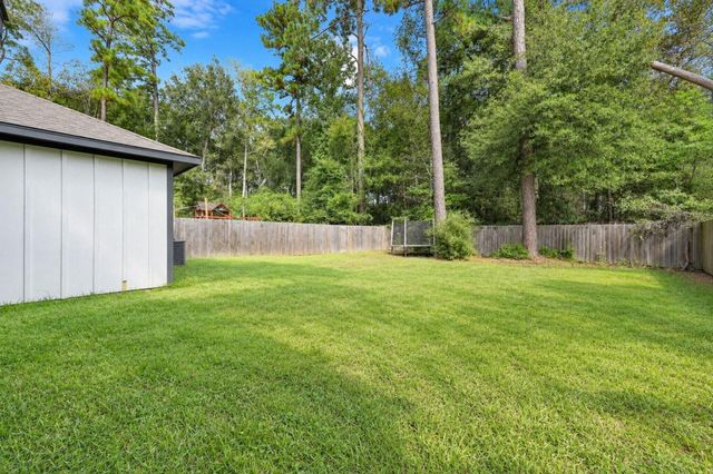 707 Magnolia Point Drive, Huffman, TX 77336