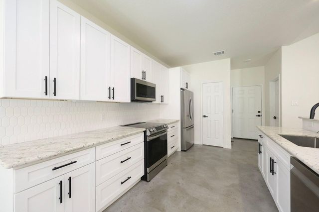 707 Magnolia Point Drive, Huffman, TX 77336