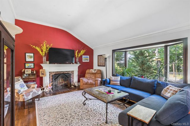 274 Ocean Avenue, Northport, NY 11768