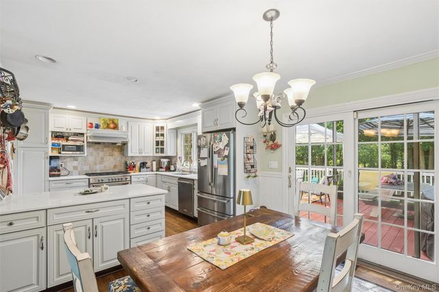 274 Ocean Avenue, Northport, NY 11768