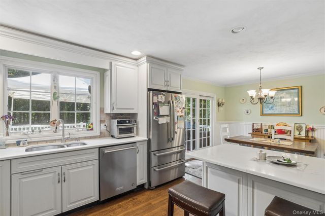 274 Ocean Avenue, Northport, NY 11768