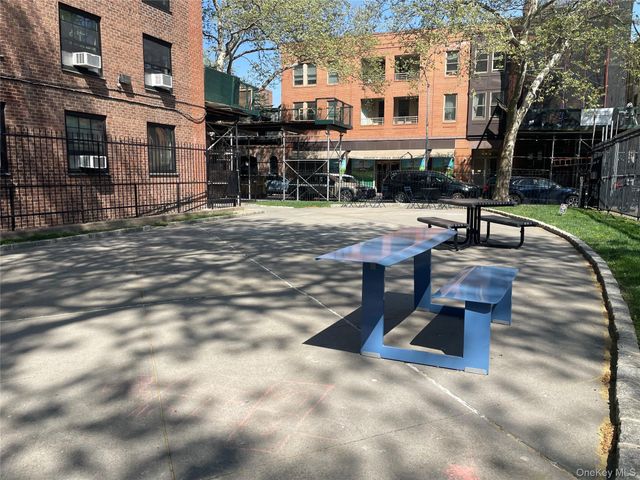 365 Clinton Avenue 6E, Brooklyn, NY 11238