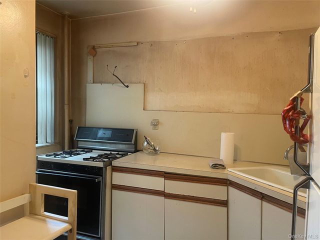 365 Clinton Avenue 6E, Brooklyn, NY 11238