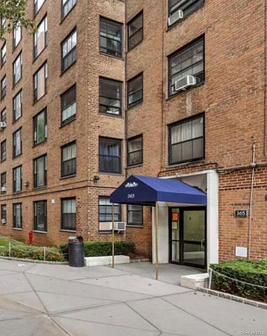 365 Clinton Avenue 6E, Brooklyn, NY 11238
