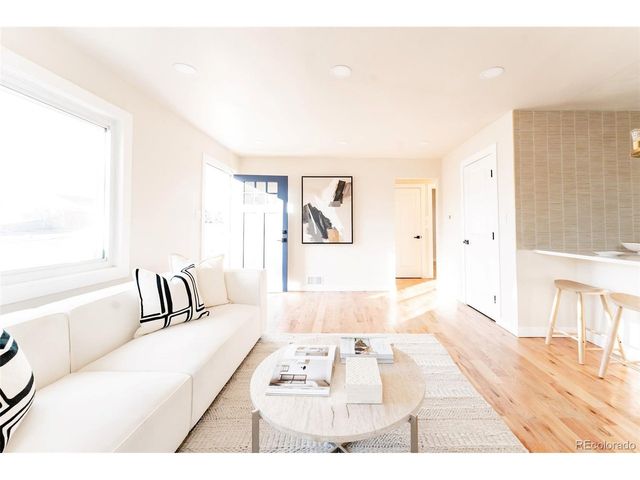 1352 S Quieto Ct, Denver, CO 80223