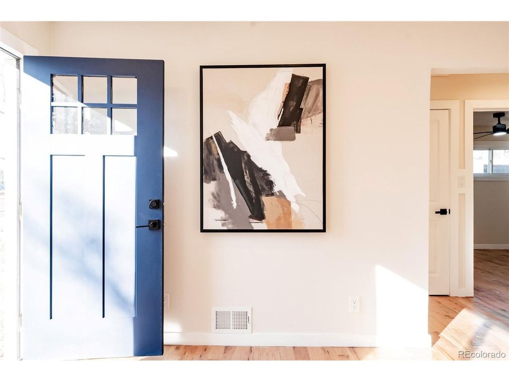 1352 S Quieto Ct, Denver, CO 80223