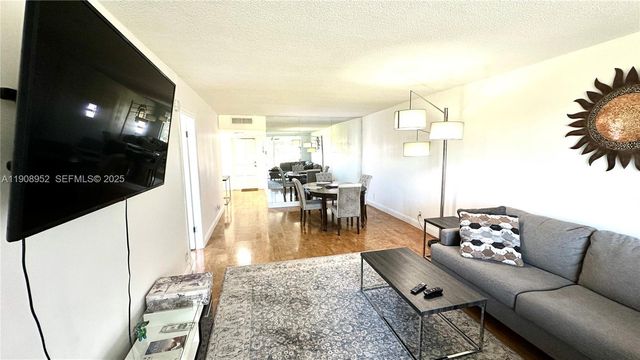 2651 S Course Drive 307, Pompano Beach, FL 33069