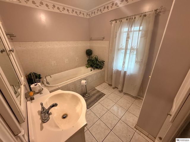 3025 Myrtle Avenue, Omaha, NE 68131