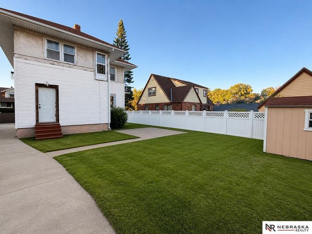 3025 Myrtle Avenue, Omaha, NE 68131