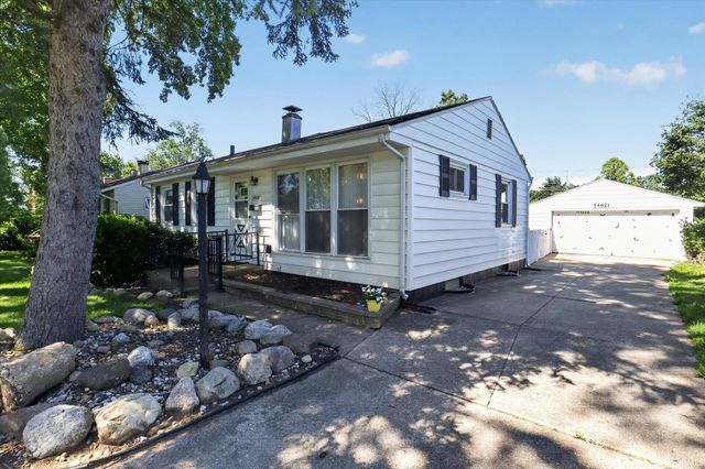 54621 28Th Street, South Bend, IN 46635