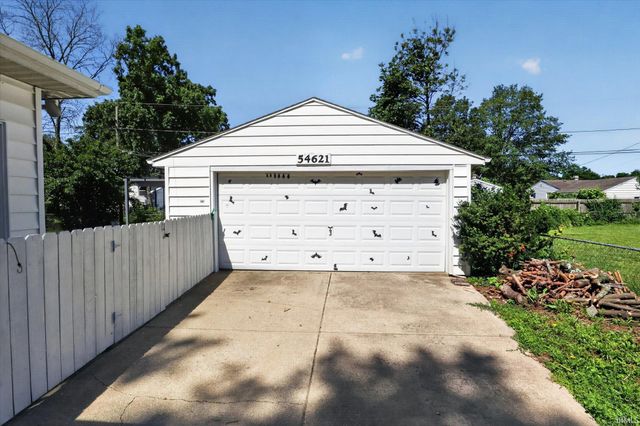 54621 28Th Street, South Bend, IN 46635