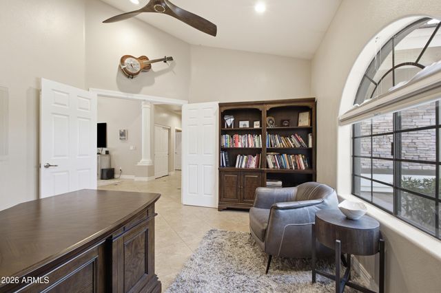 4451 E DESERT Lane, Gilbert, AZ 85234