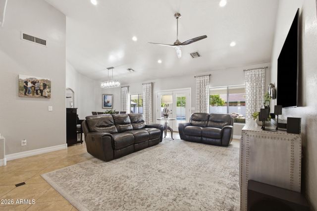 4451 E DESERT Lane, Gilbert, AZ 85234
