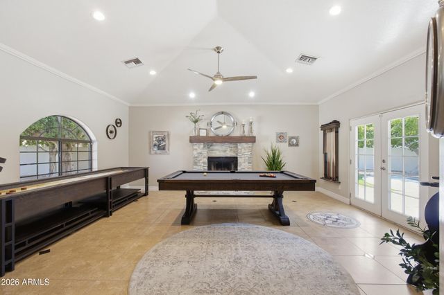 4451 E DESERT Lane, Gilbert, AZ 85234