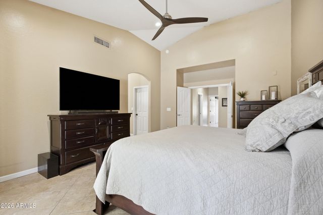 4451 E DESERT Lane, Gilbert, AZ 85234