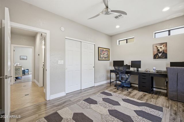 4451 E DESERT Lane, Gilbert, AZ 85234