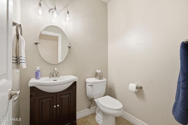 4451 E DESERT Lane, Gilbert, AZ 85234