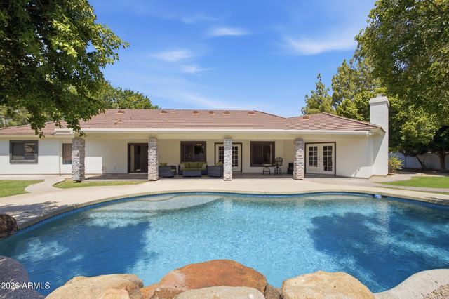 4451 E DESERT Lane, Gilbert, AZ 85234