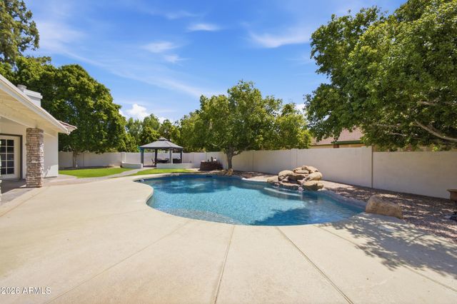 4451 E DESERT Lane, Gilbert, AZ 85234