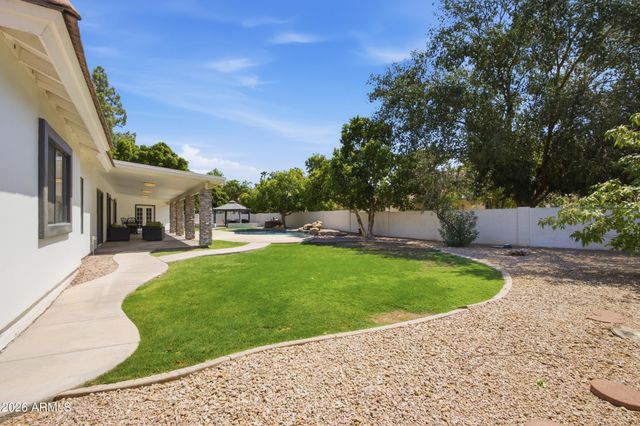 4451 E DESERT Lane, Gilbert, AZ 85234