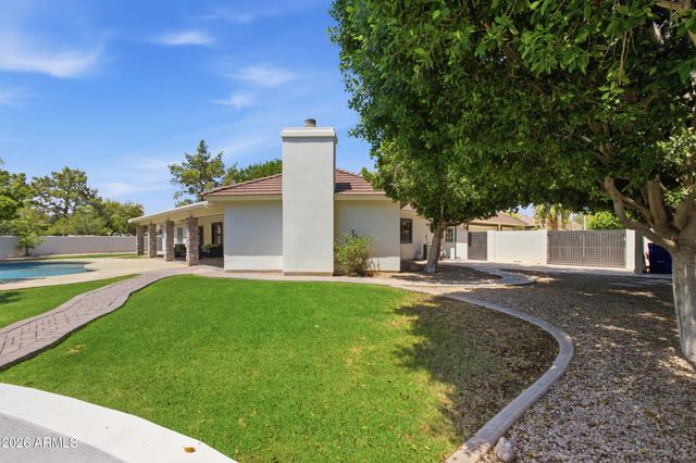 4451 E DESERT Lane, Gilbert, AZ 85234