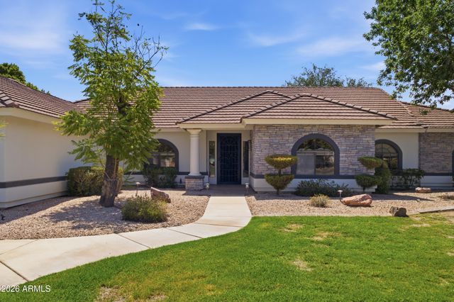 4451 E DESERT Lane, Gilbert, AZ 85234