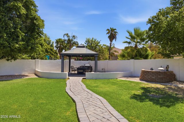 4451 E DESERT Lane, Gilbert, AZ 85234