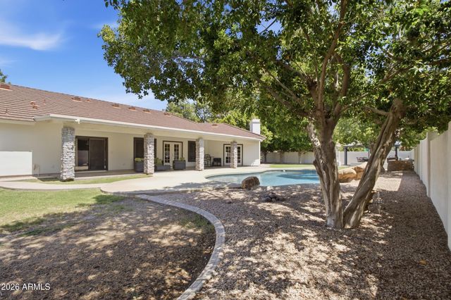 4451 E DESERT Lane, Gilbert, AZ 85234