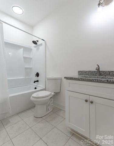 1019 N Ransom Street, Gastonia, NC 28052