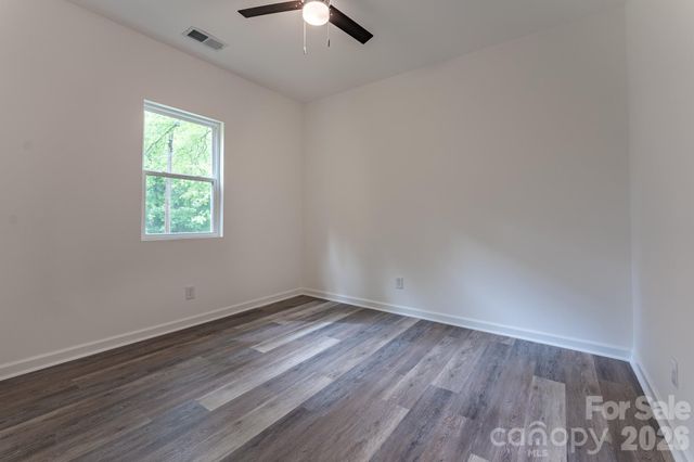 1019 N Ransom Street, Gastonia, NC 28052