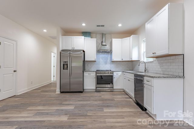 1019 N Ransom Street, Gastonia, NC 28052