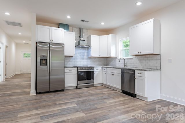 1019 N Ransom Street, Gastonia, NC 28052