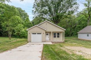 1019 N Ransom Street, Gastonia, NC 28052