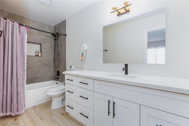 1844 Arbol Verde Way, Las Vegas, NV 89119