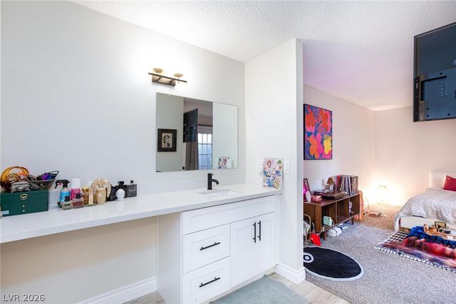 1844 Arbol Verde Way, Las Vegas, NV 89119