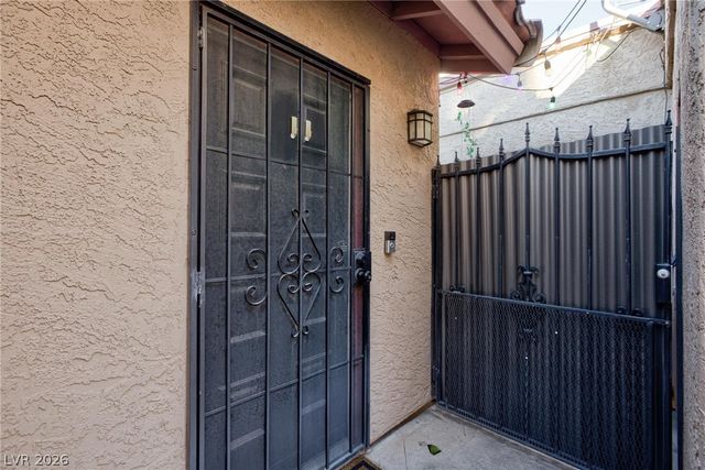 1844 Arbol Verde Way, Las Vegas, NV 89119