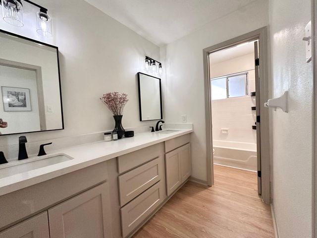 16122 Rill Lane, Houston, TX 77062