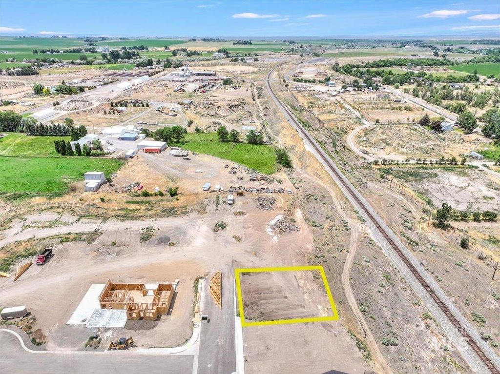 1018 Liberty Street, Gooding, ID 83330 photo 5